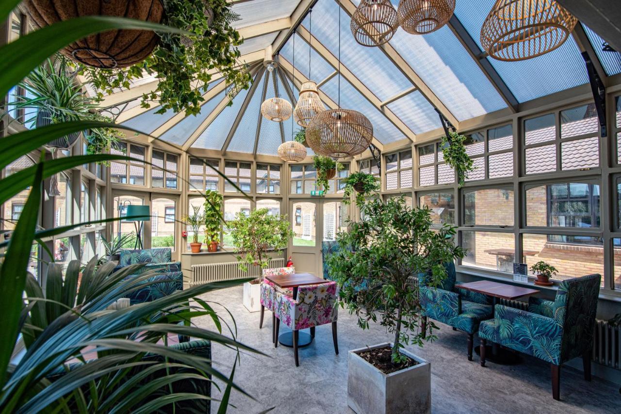 Dragonfly Hotel ピーターバラ エクステリア 写真