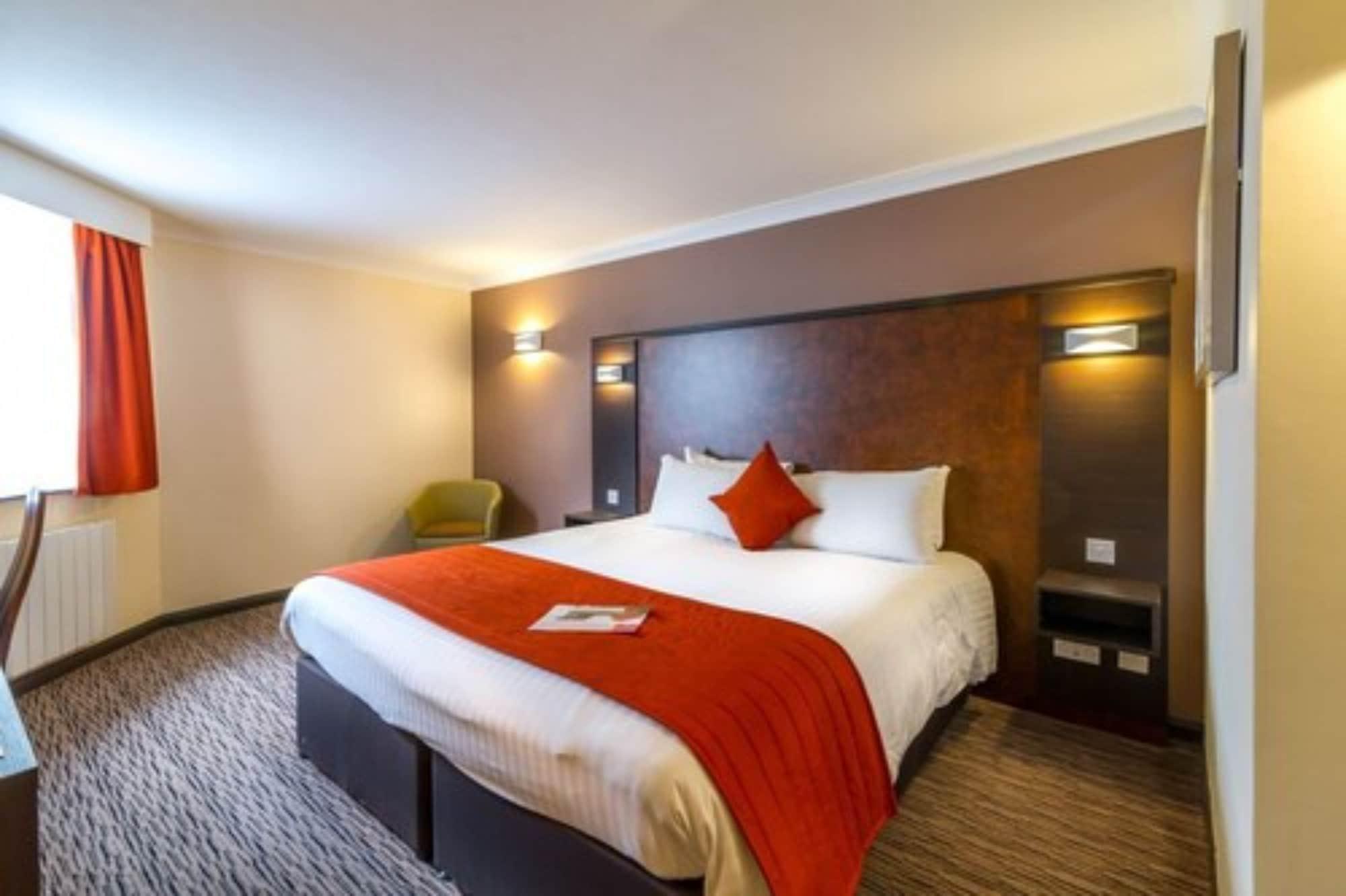 Dragonfly Hotel ピーターバラ エクステリア 写真